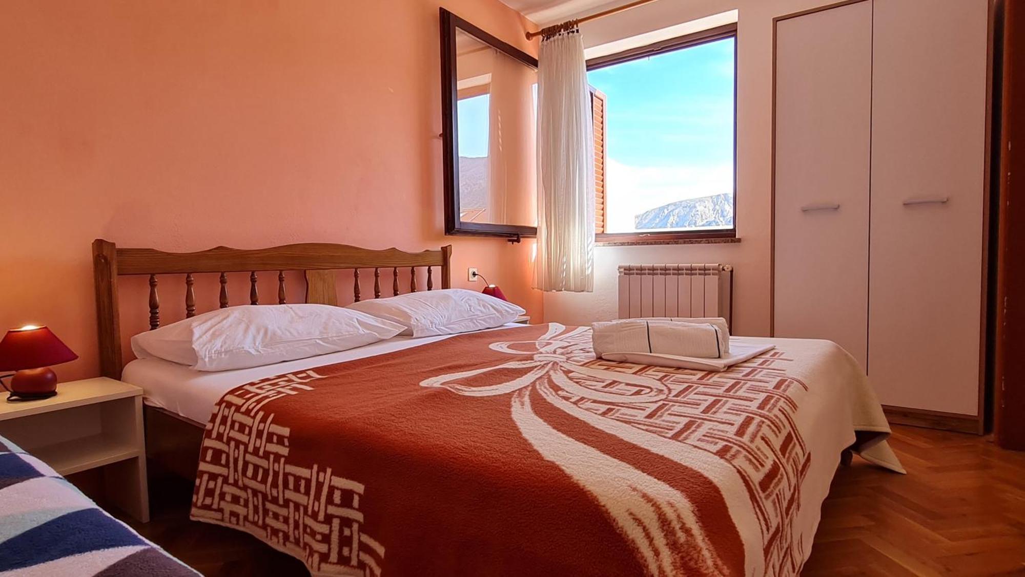 Mirjana F Apartaments Baska  Ngoại thất bức ảnh