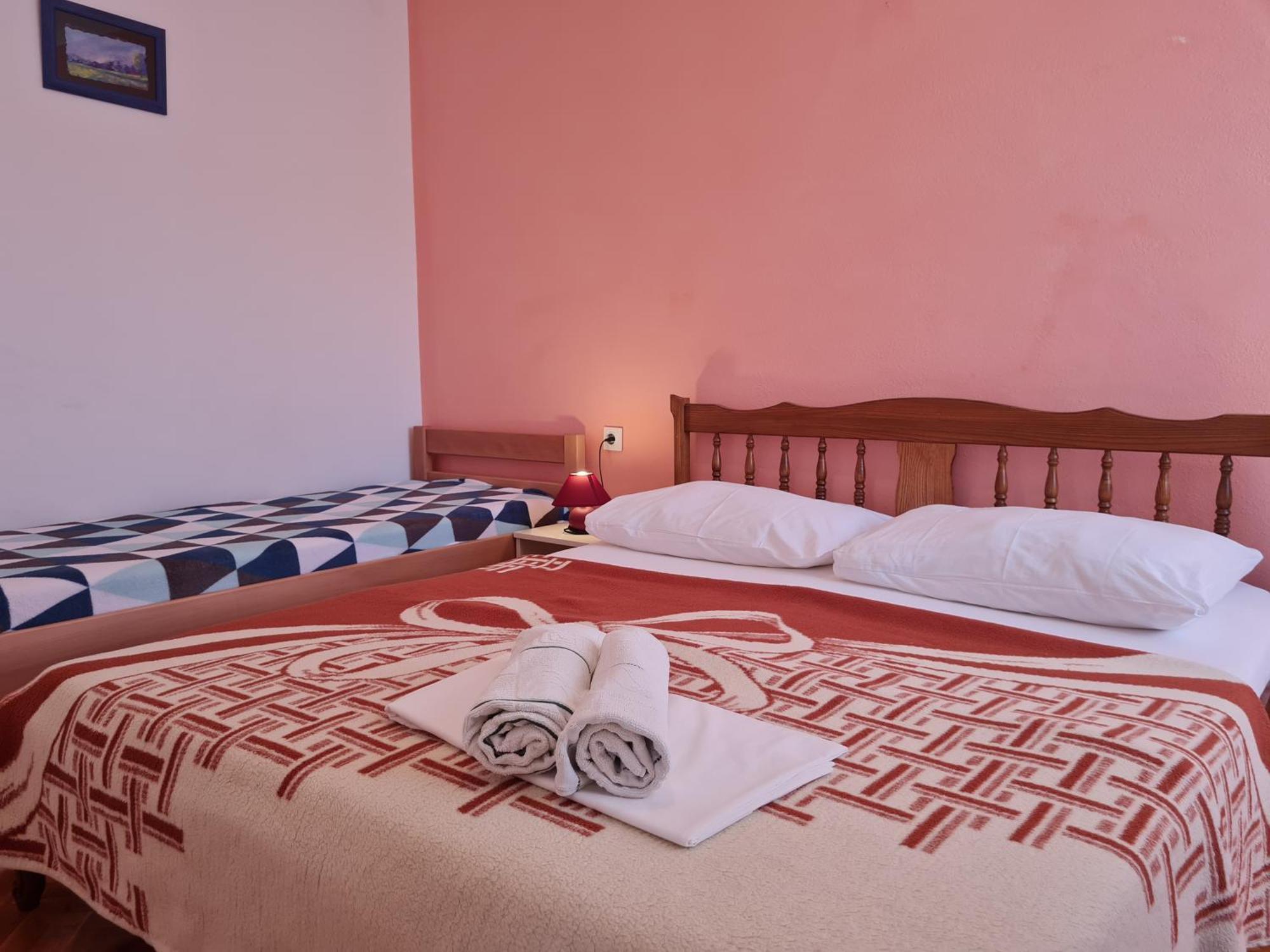 Mirjana F Apartaments Baska  Ngoại thất bức ảnh