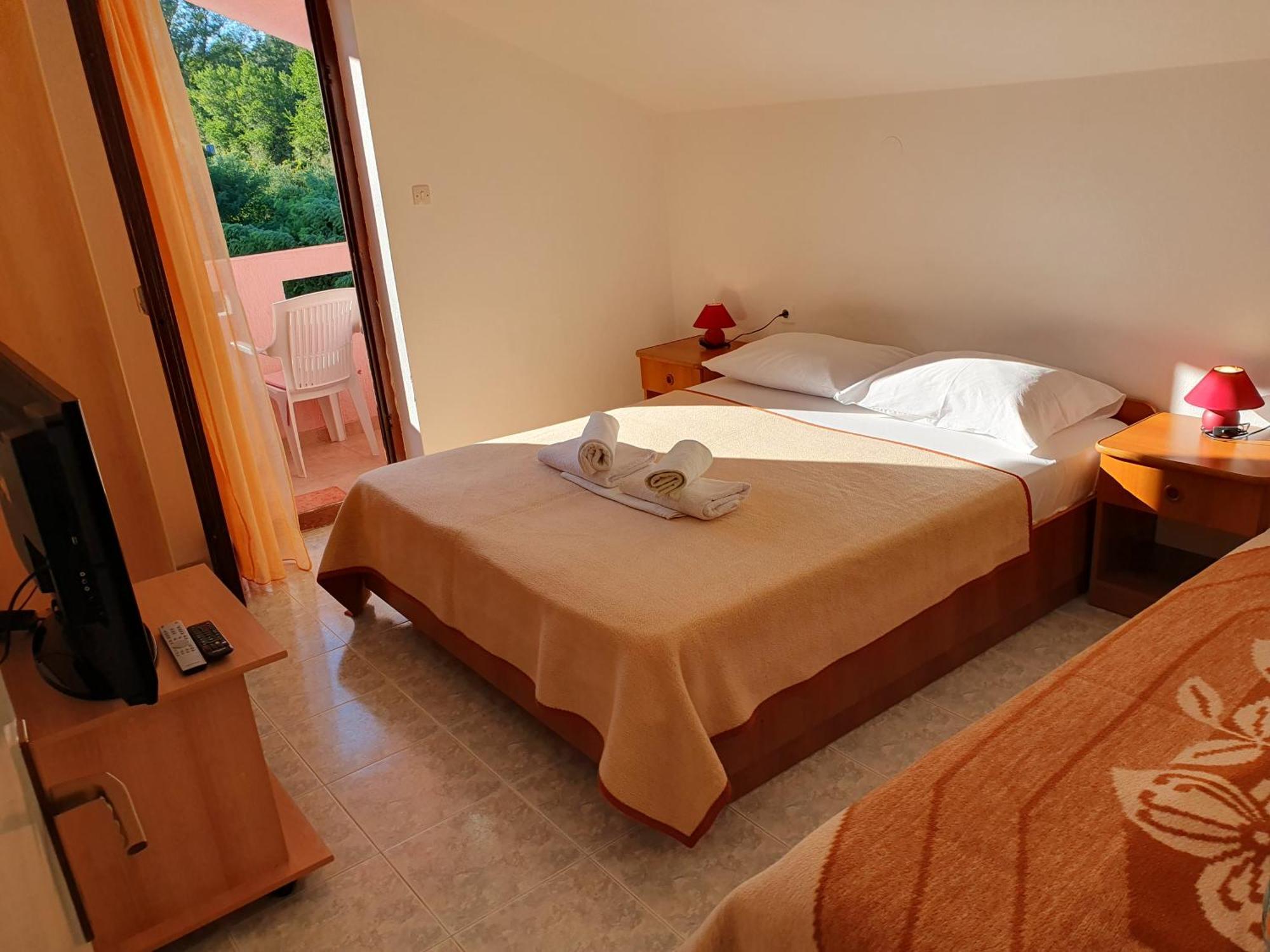 Mirjana F Apartaments Baska  Ngoại thất bức ảnh