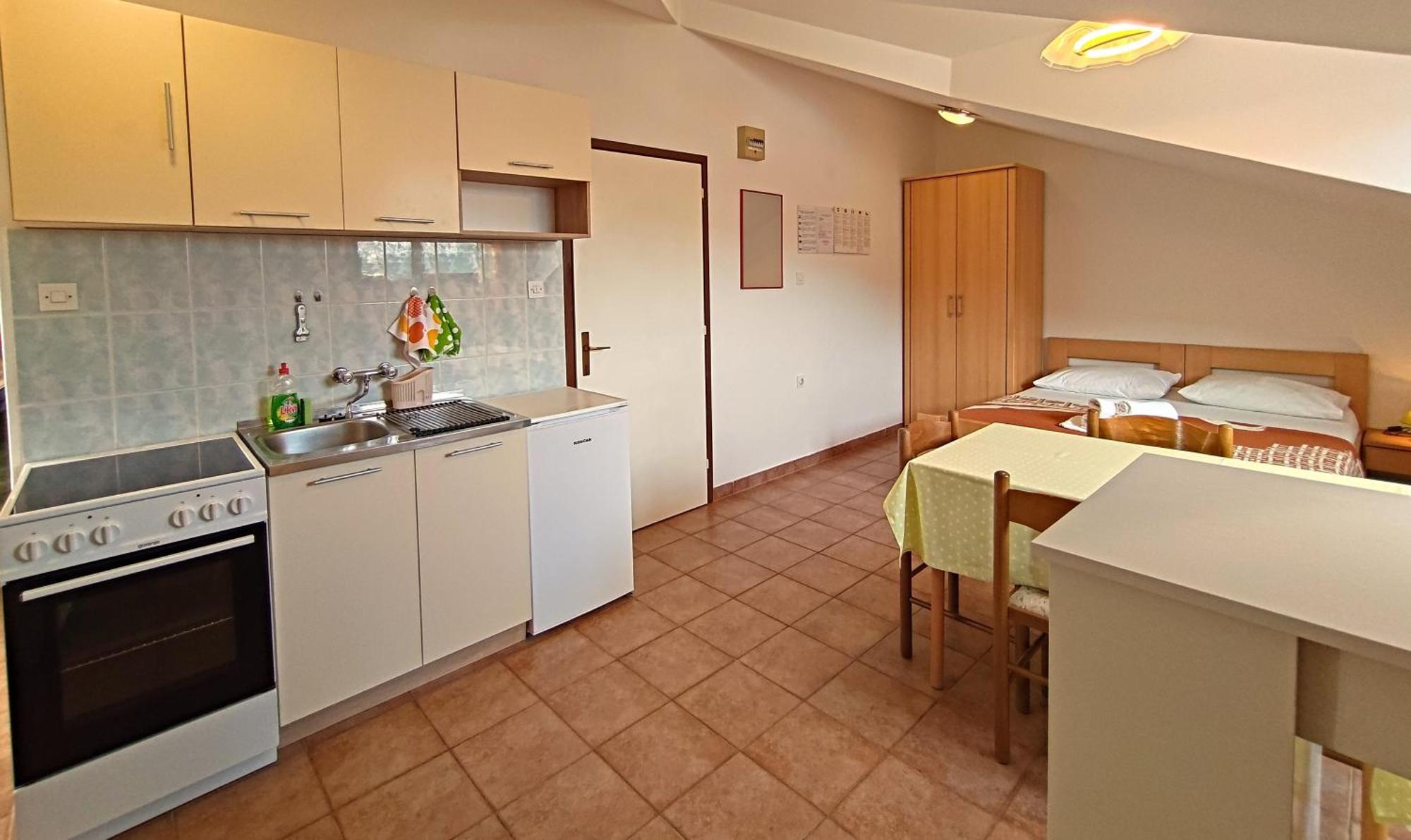 Mirjana F Apartaments Baska  Ngoại thất bức ảnh