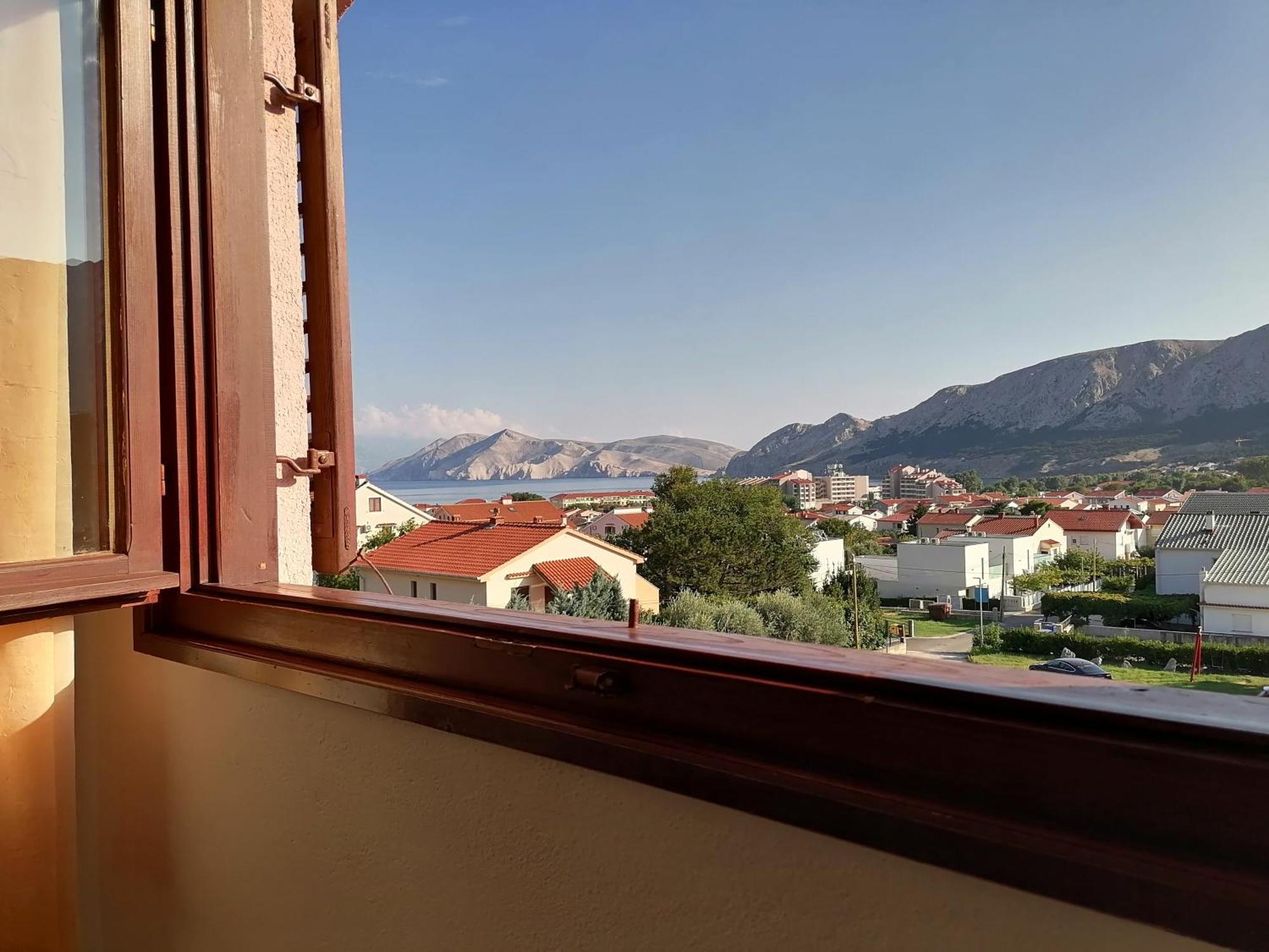 Mirjana F Apartaments Baska  Ngoại thất bức ảnh