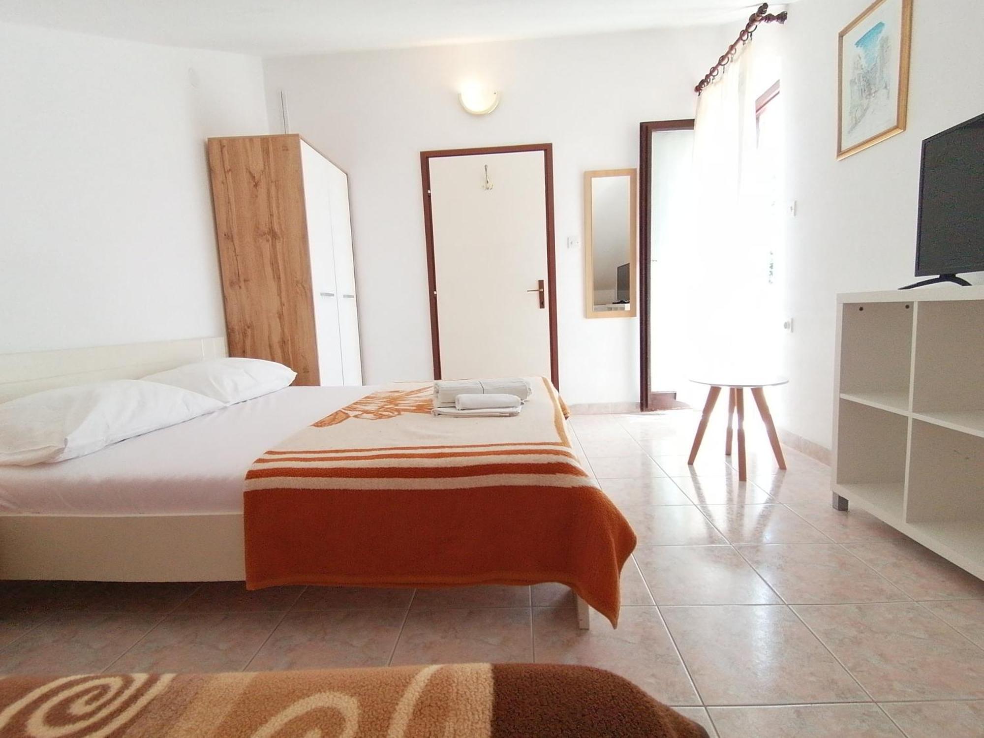 Mirjana F Apartaments Baska  Ngoại thất bức ảnh